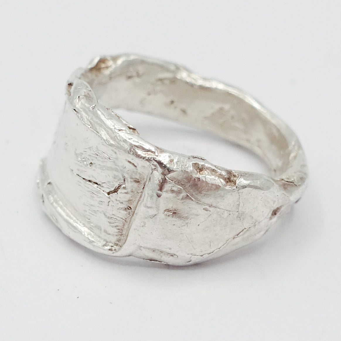 Ruins ring