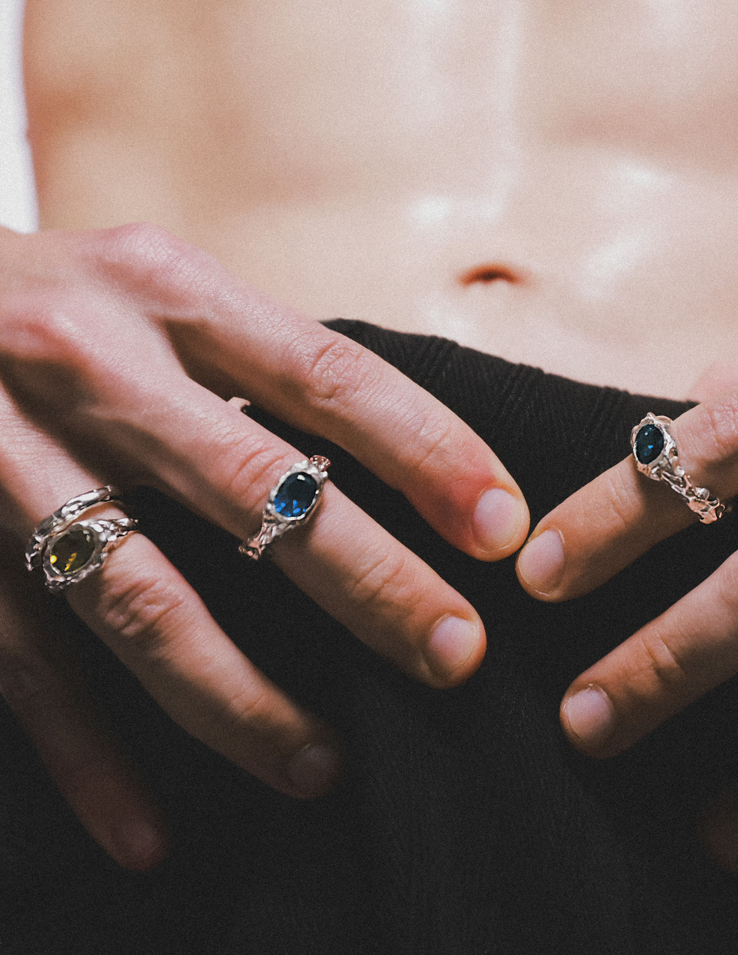 Fusion ring sapphire