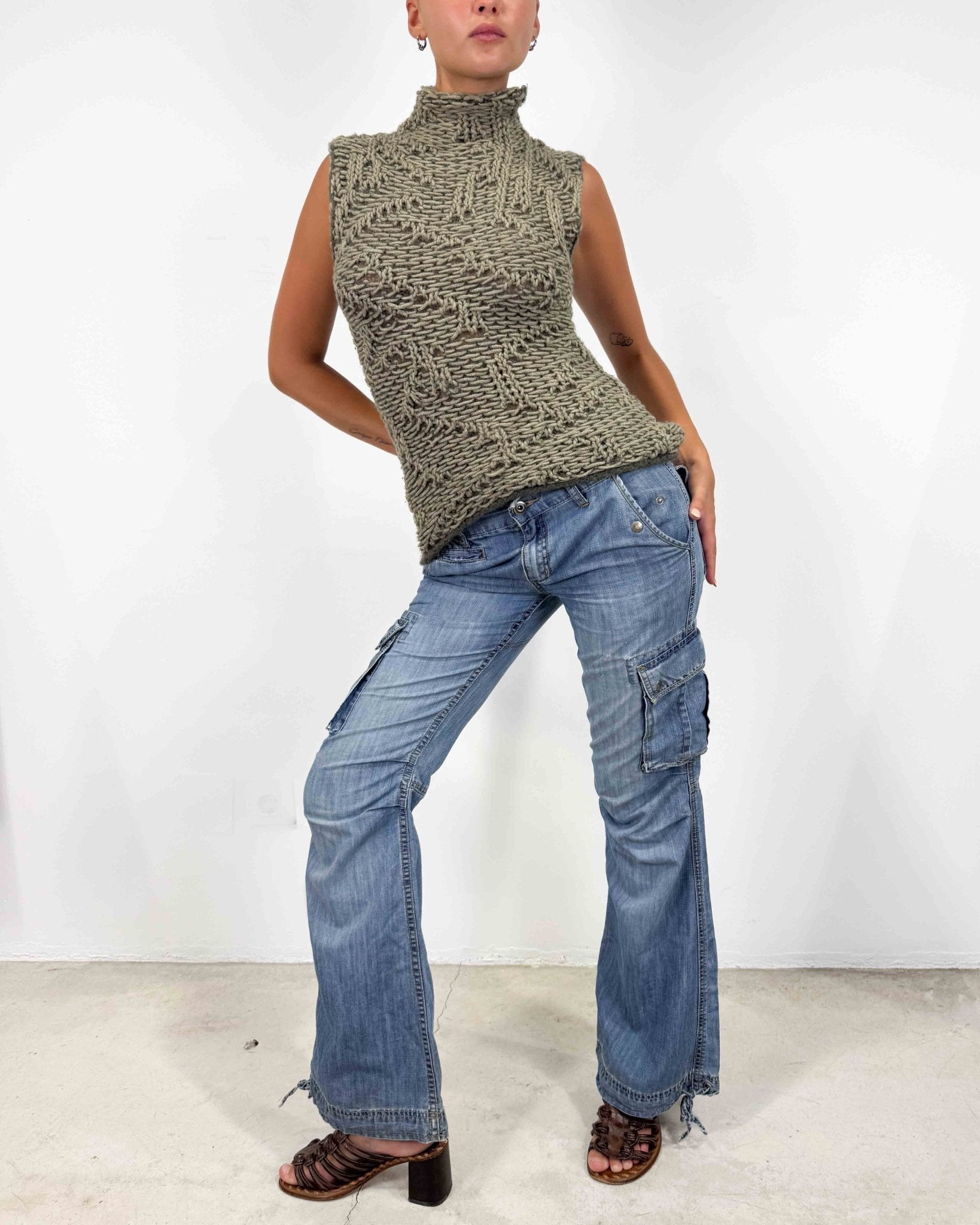 The ari top