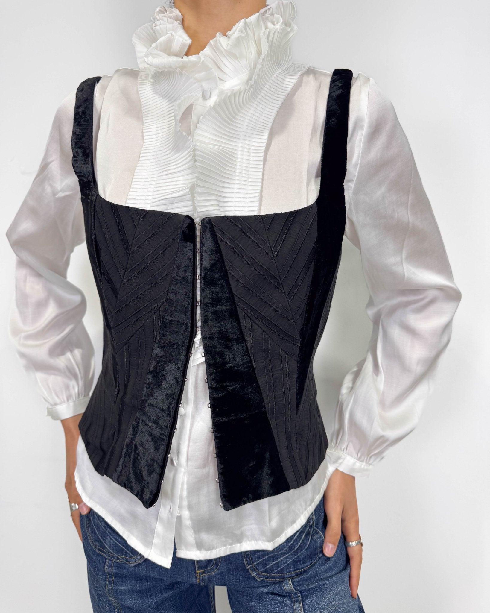 The dilara corset