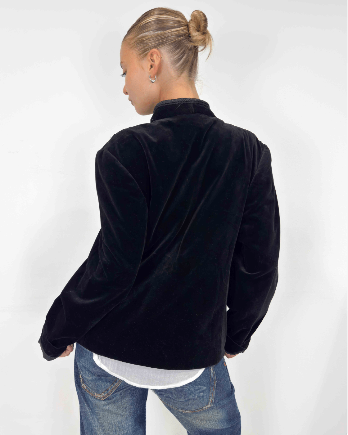 The gill blazer