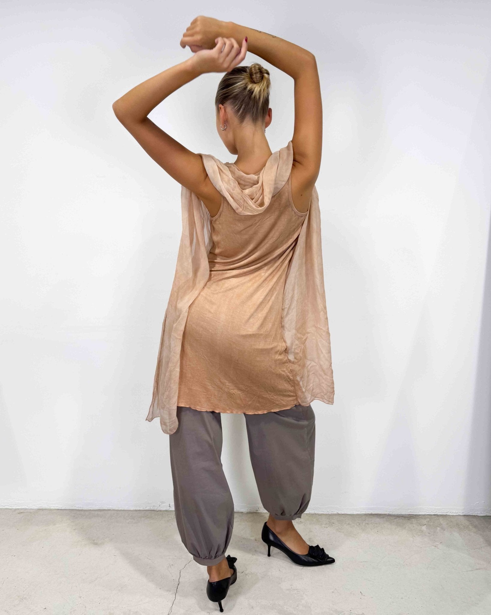 The greta top