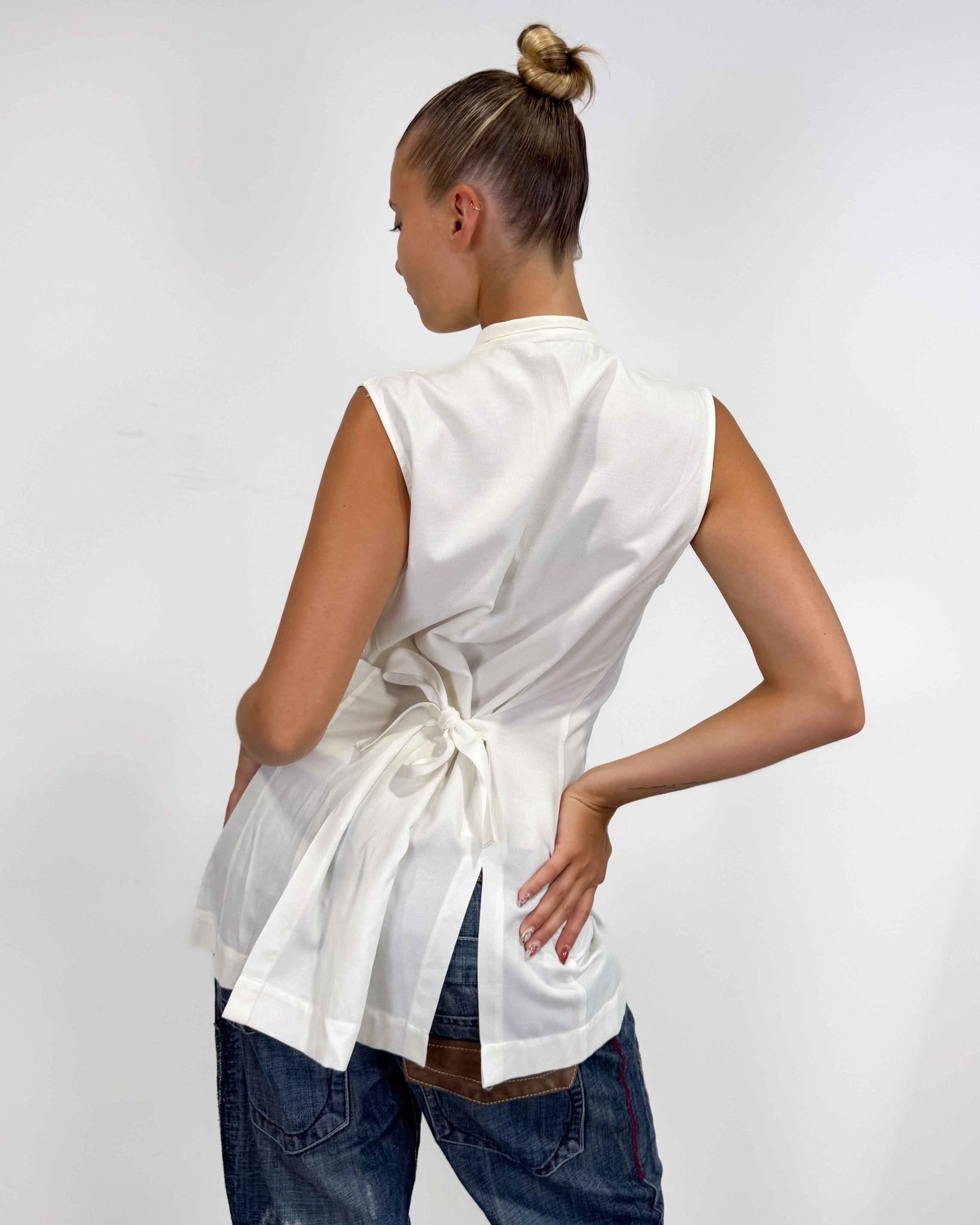 The hilda top