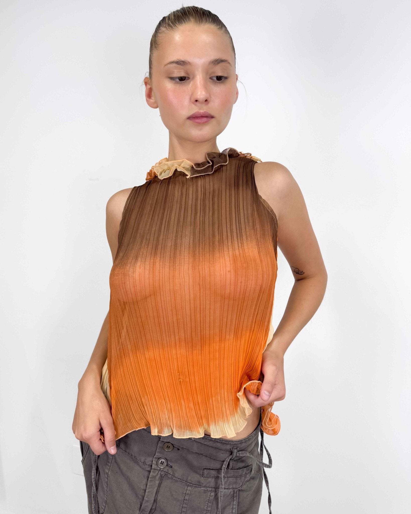 The iris top