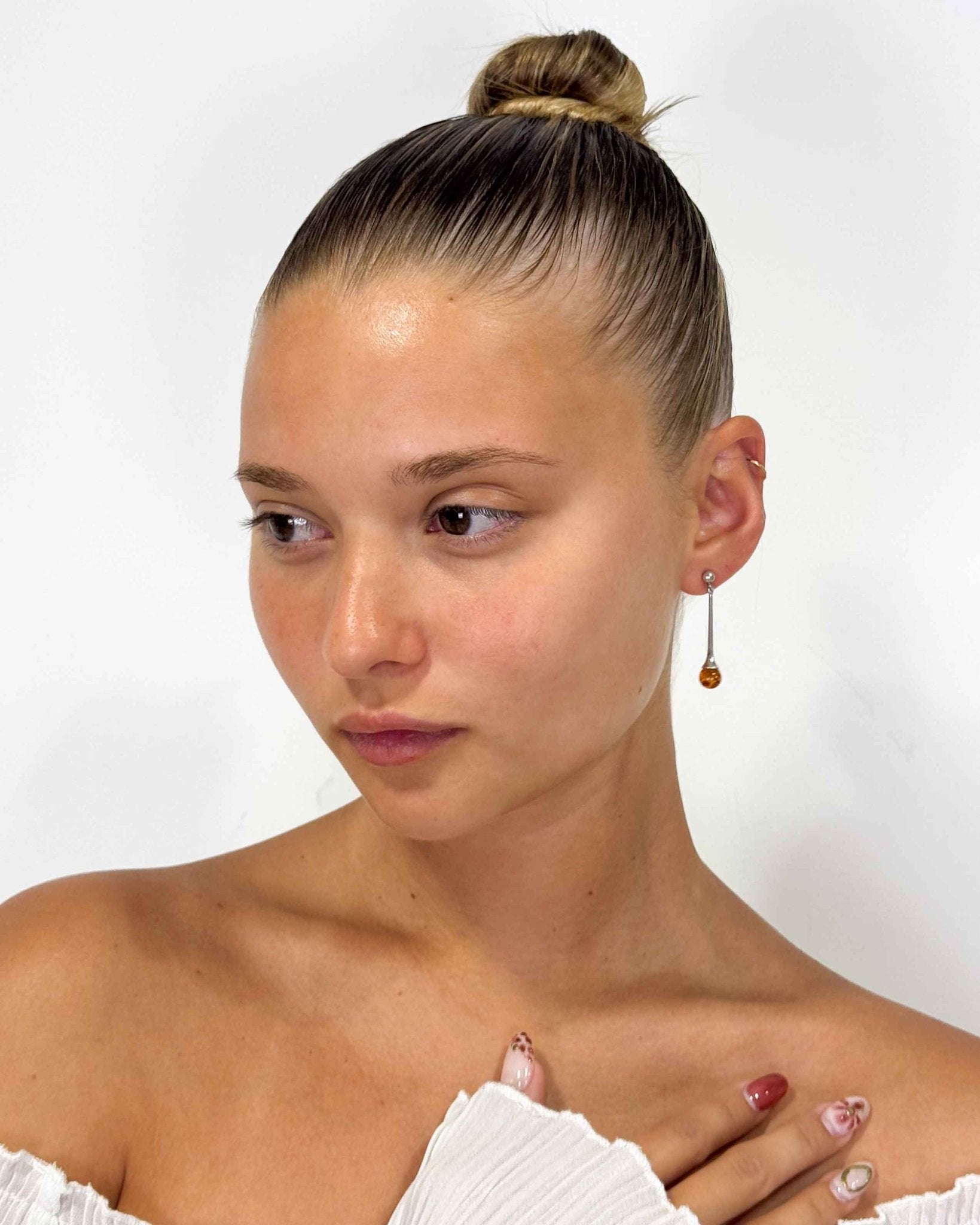 The lily earrings