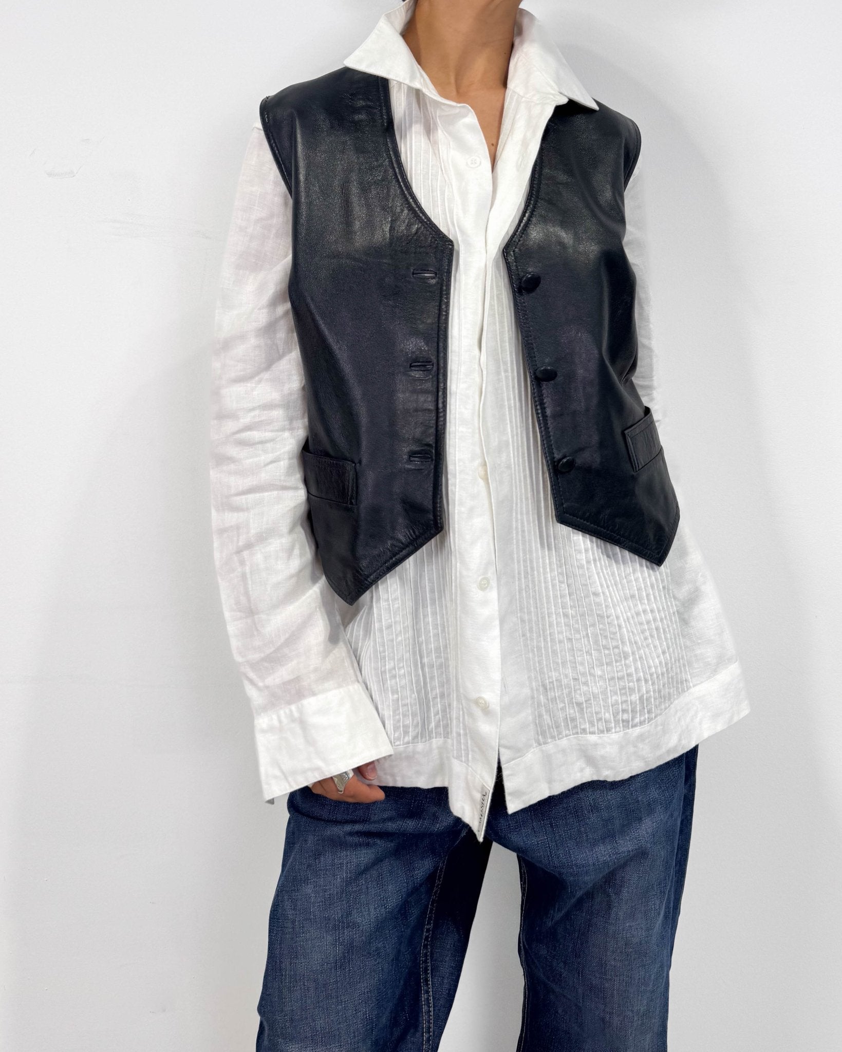 The loli vest