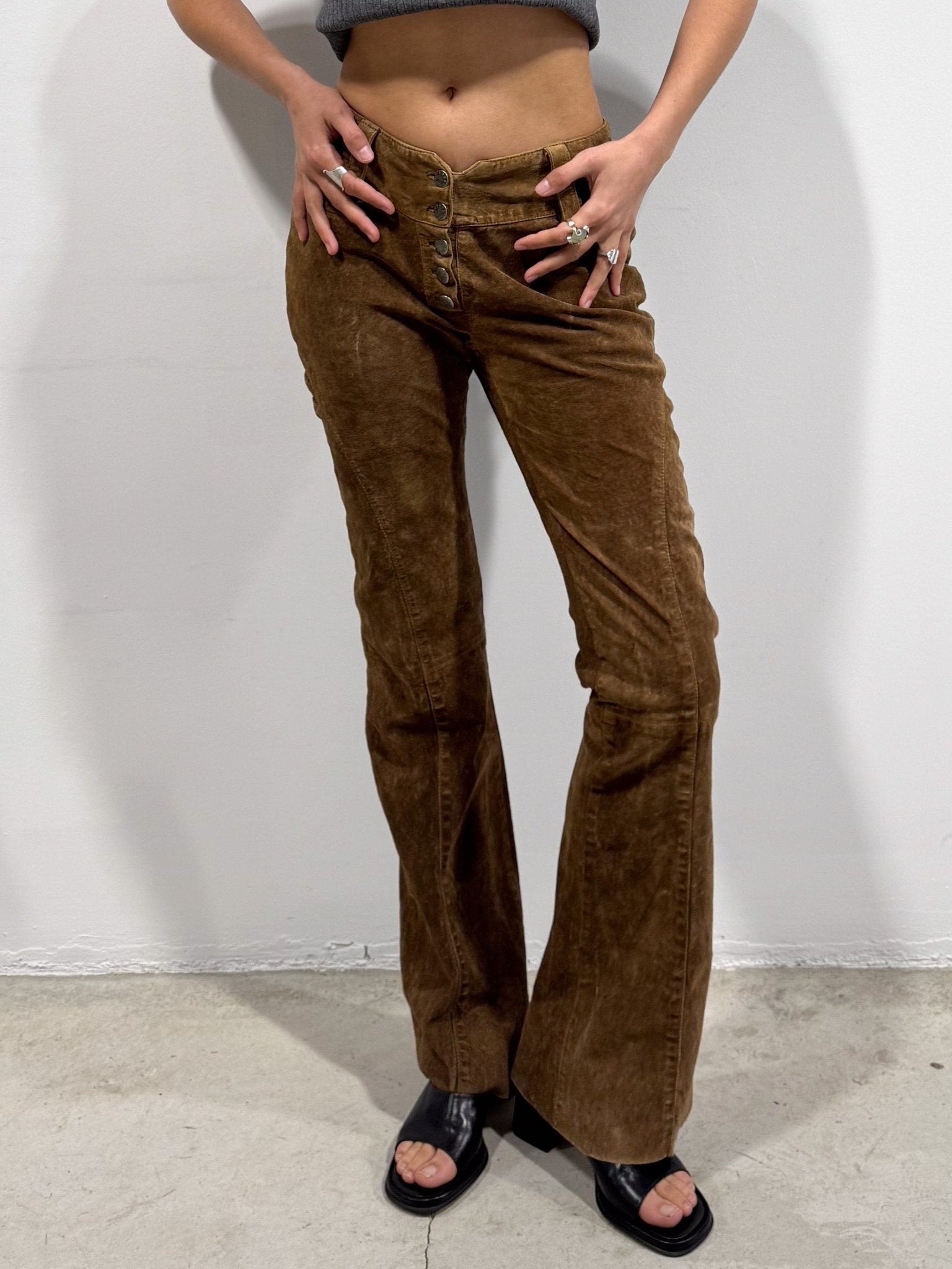 The noemí leather pants
