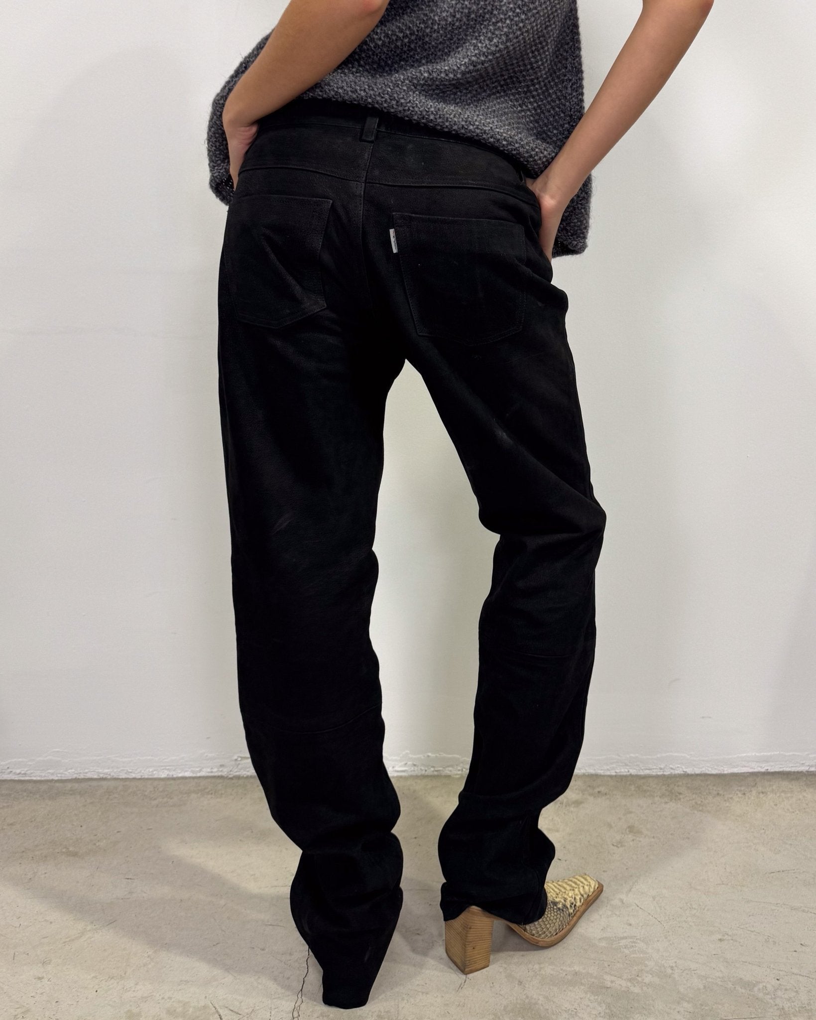 The tehanni pants