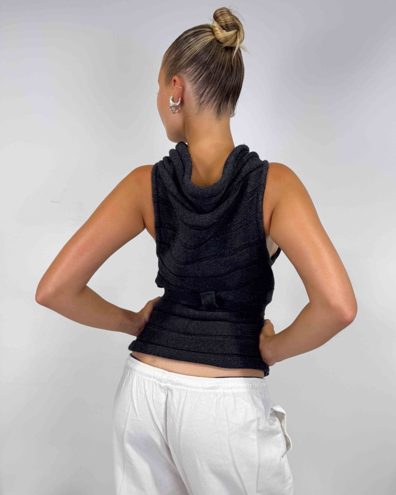 The xia vest