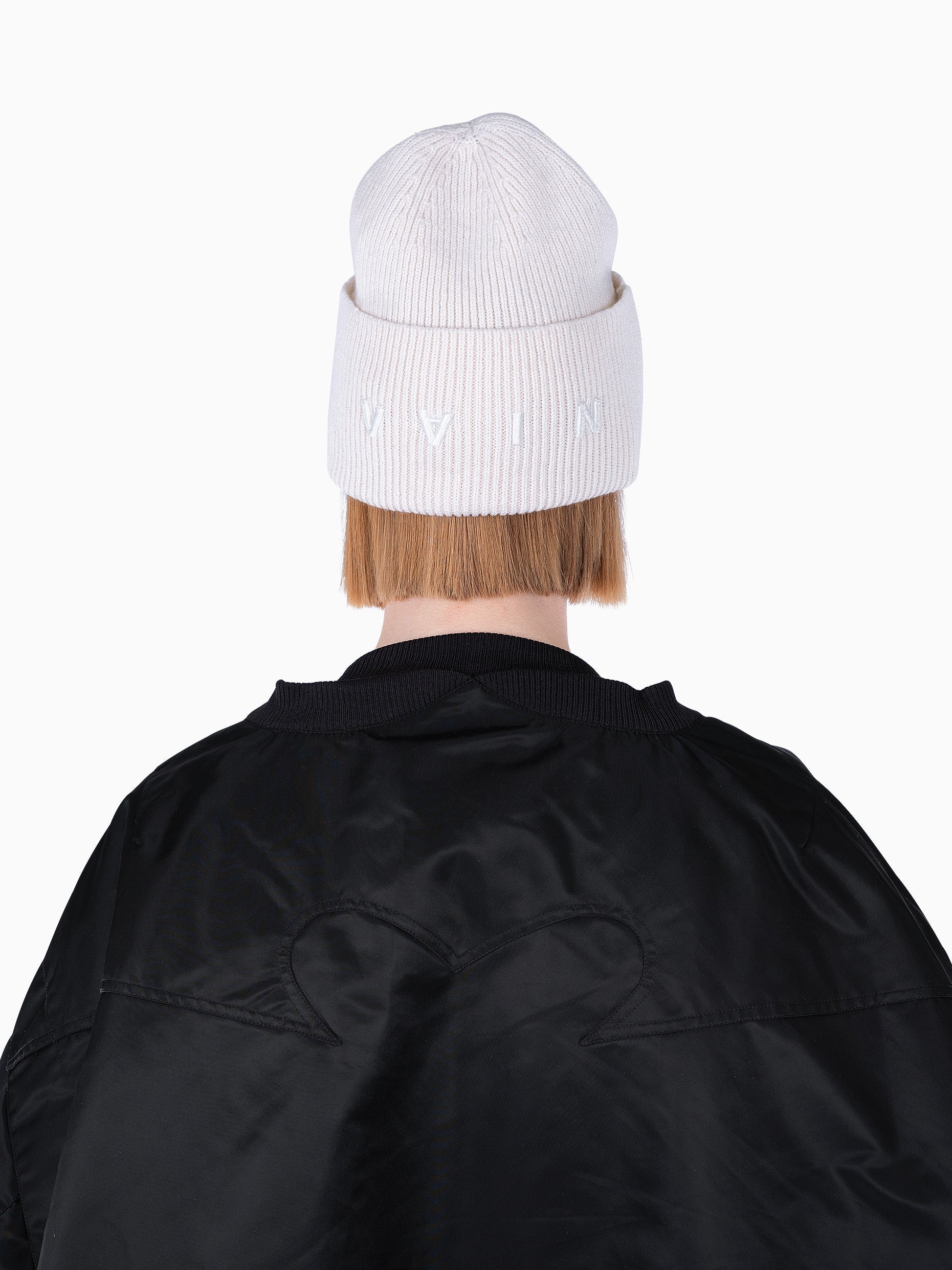 Vain <3 beanie white