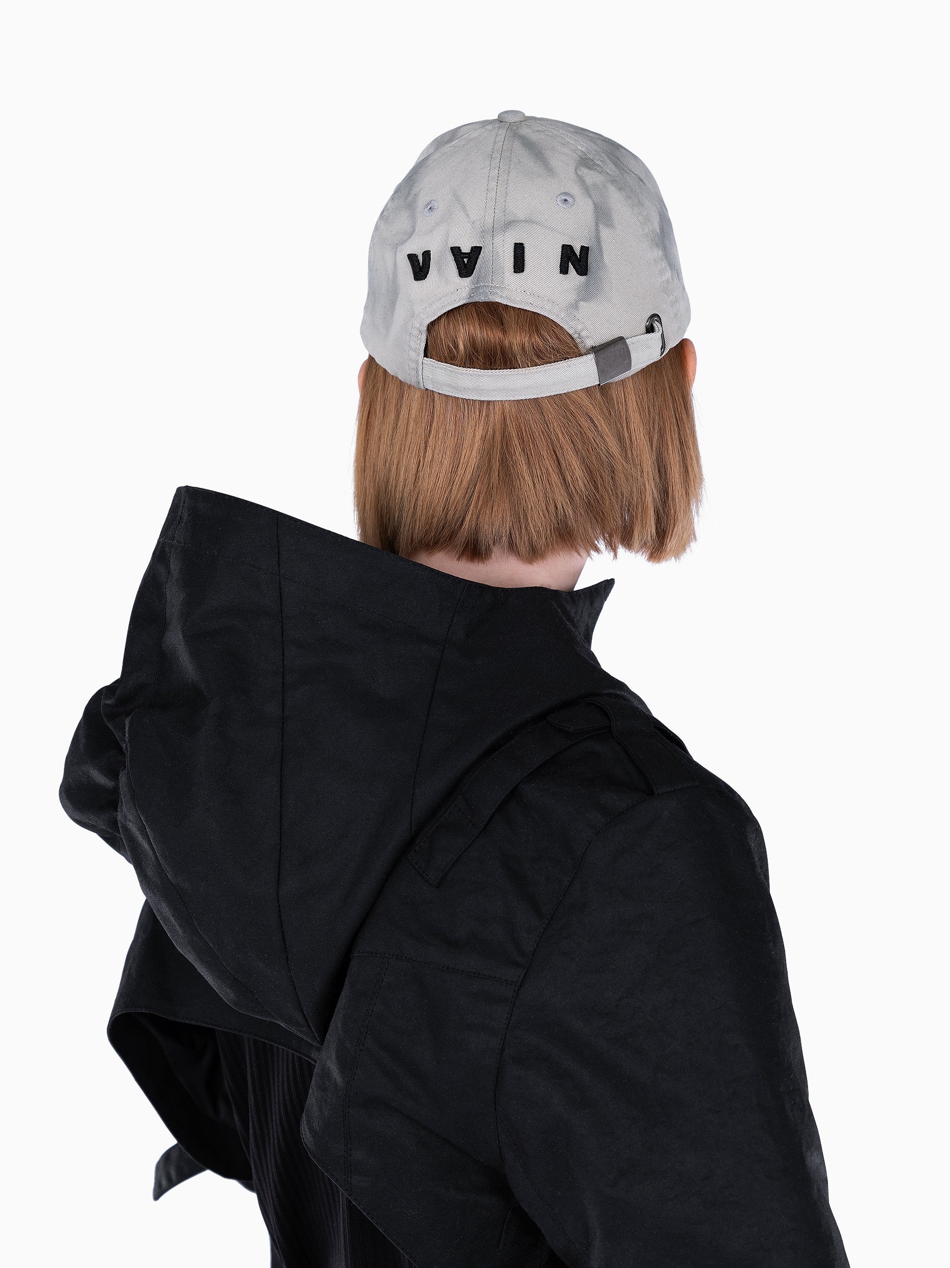 Vain <3 cap dusty white