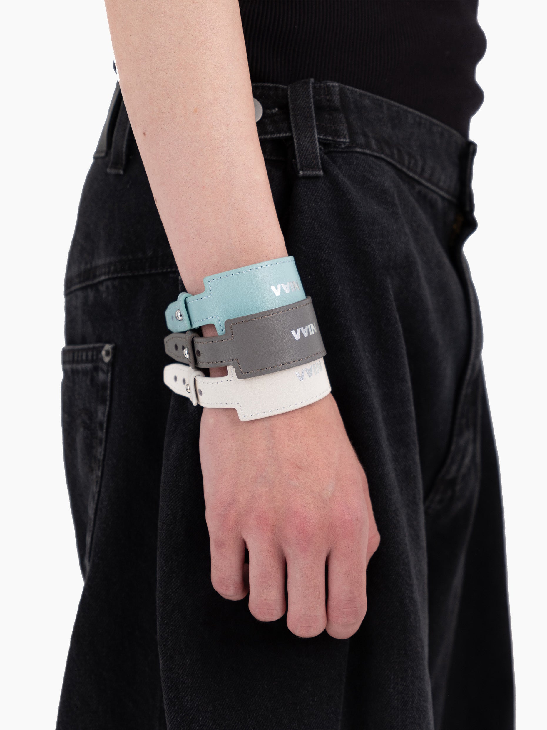 Vain id leather bracelet grey