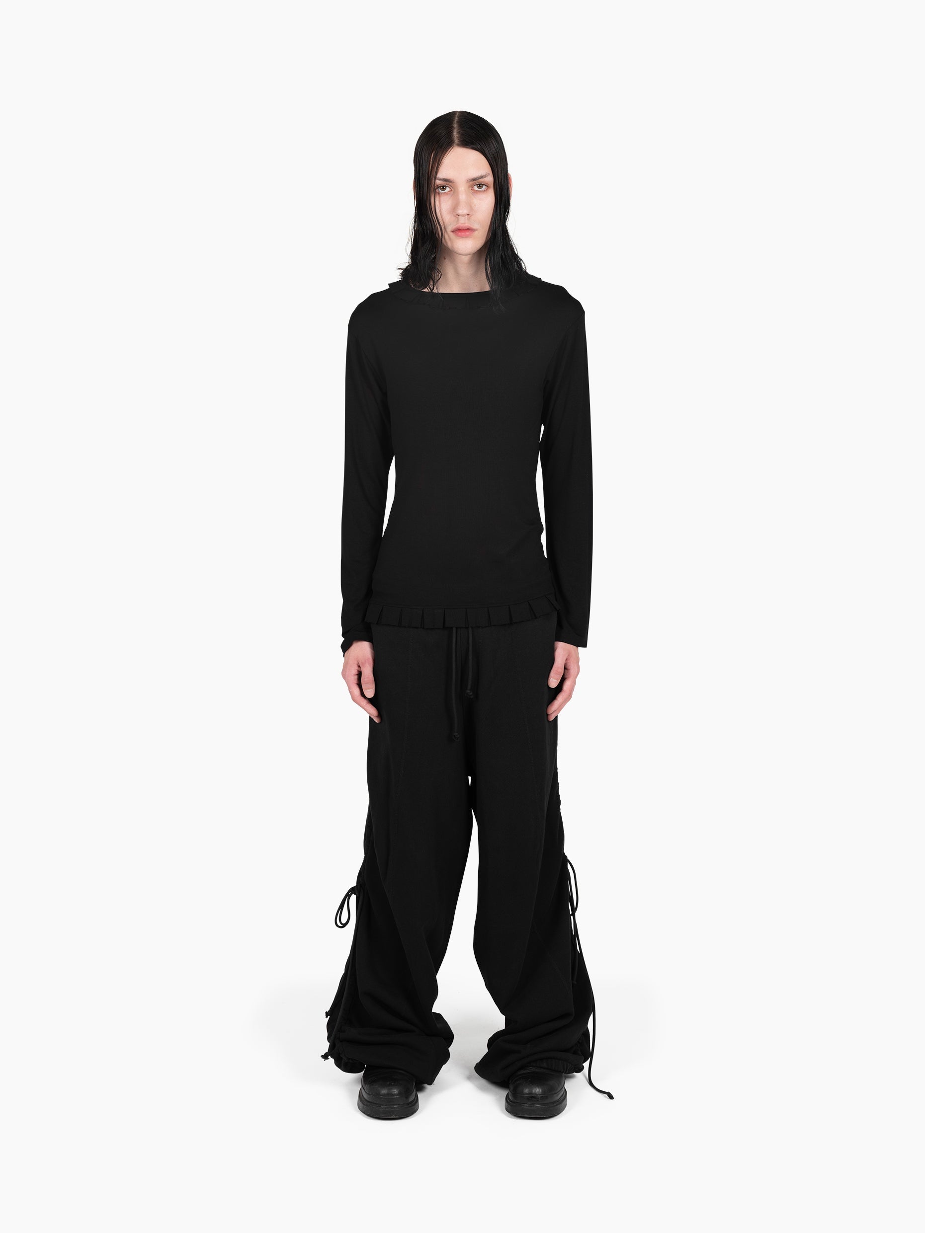 Vain ruffle longsleeve black