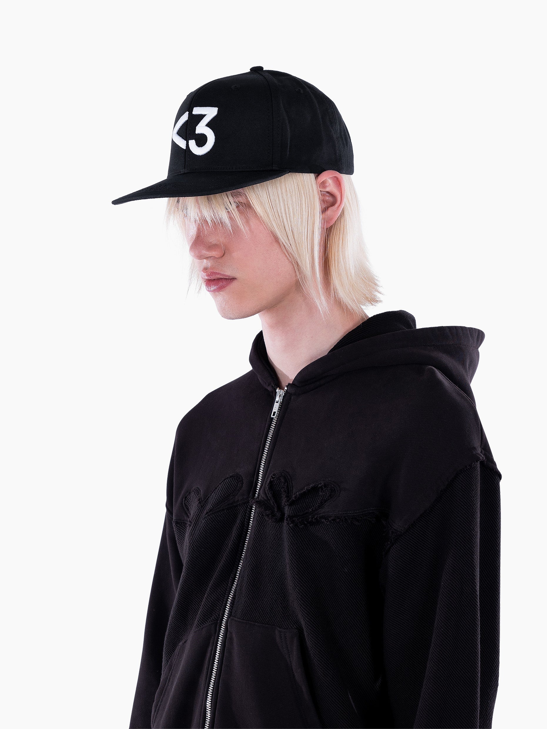 Vain <3 snapback black