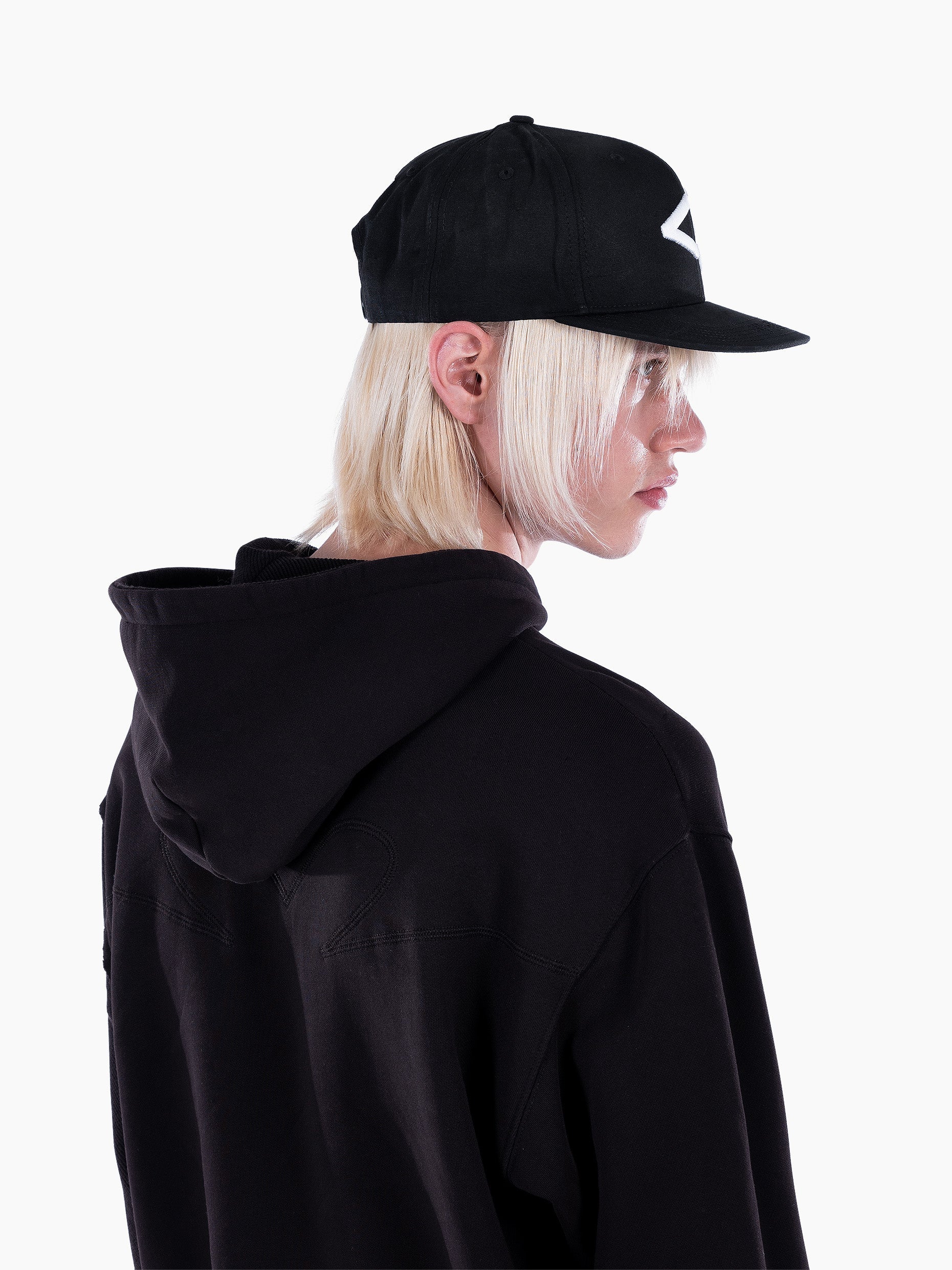 Vain <3 snapback black