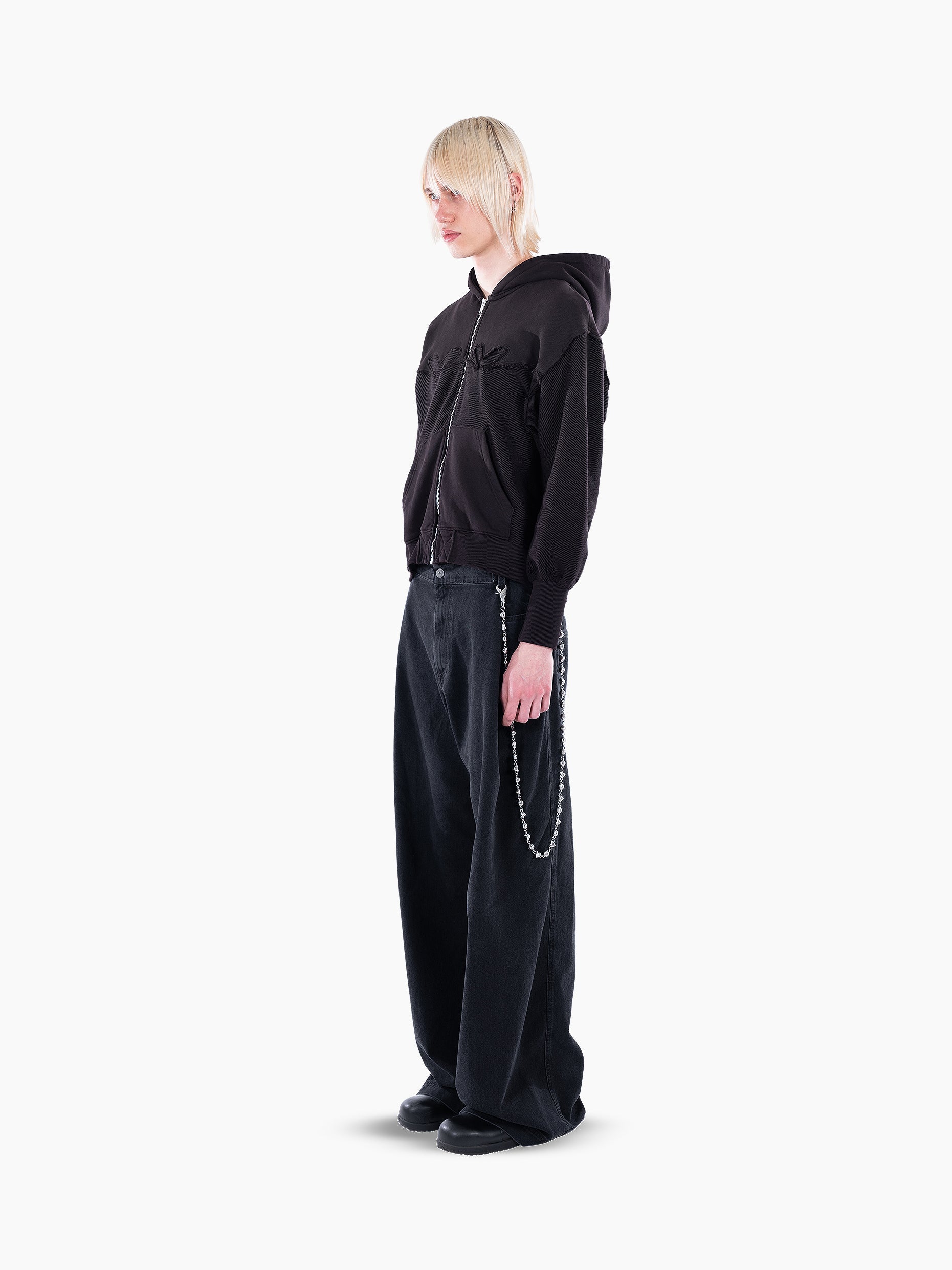 Vain distressed hoodie black
