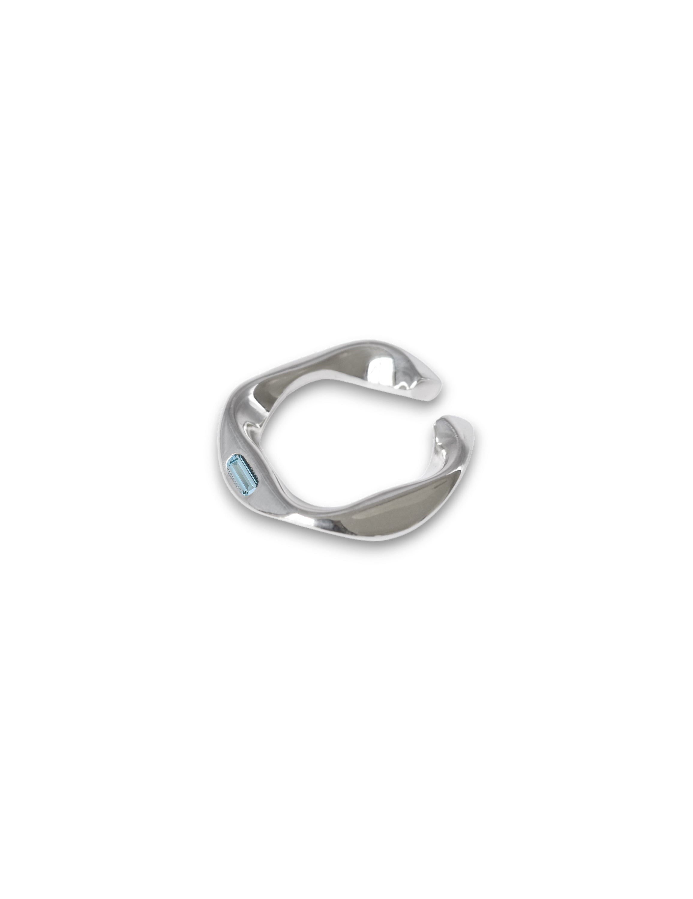 Wave topaz earcuff