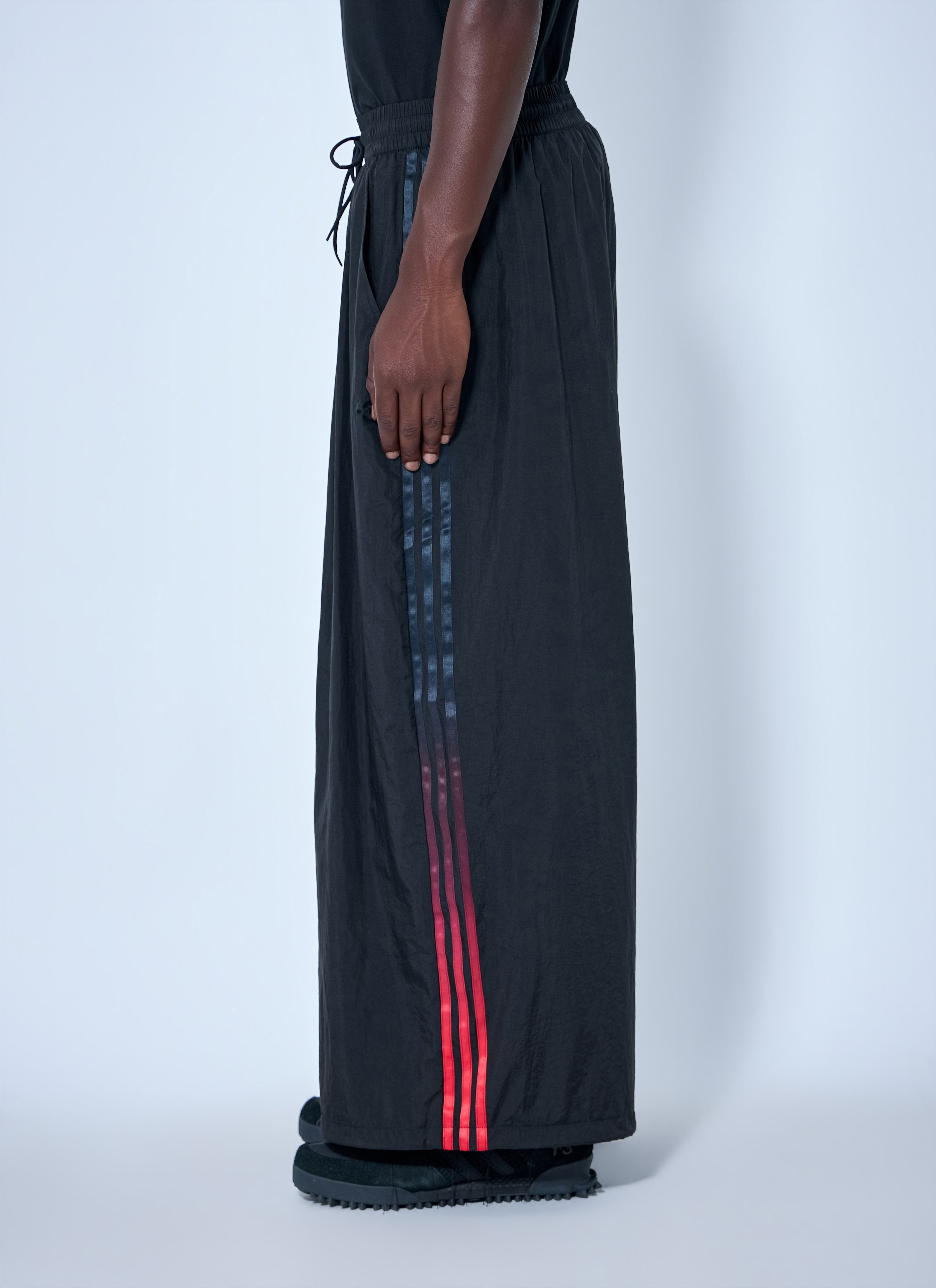 Gradient 3-stripes nylon pants