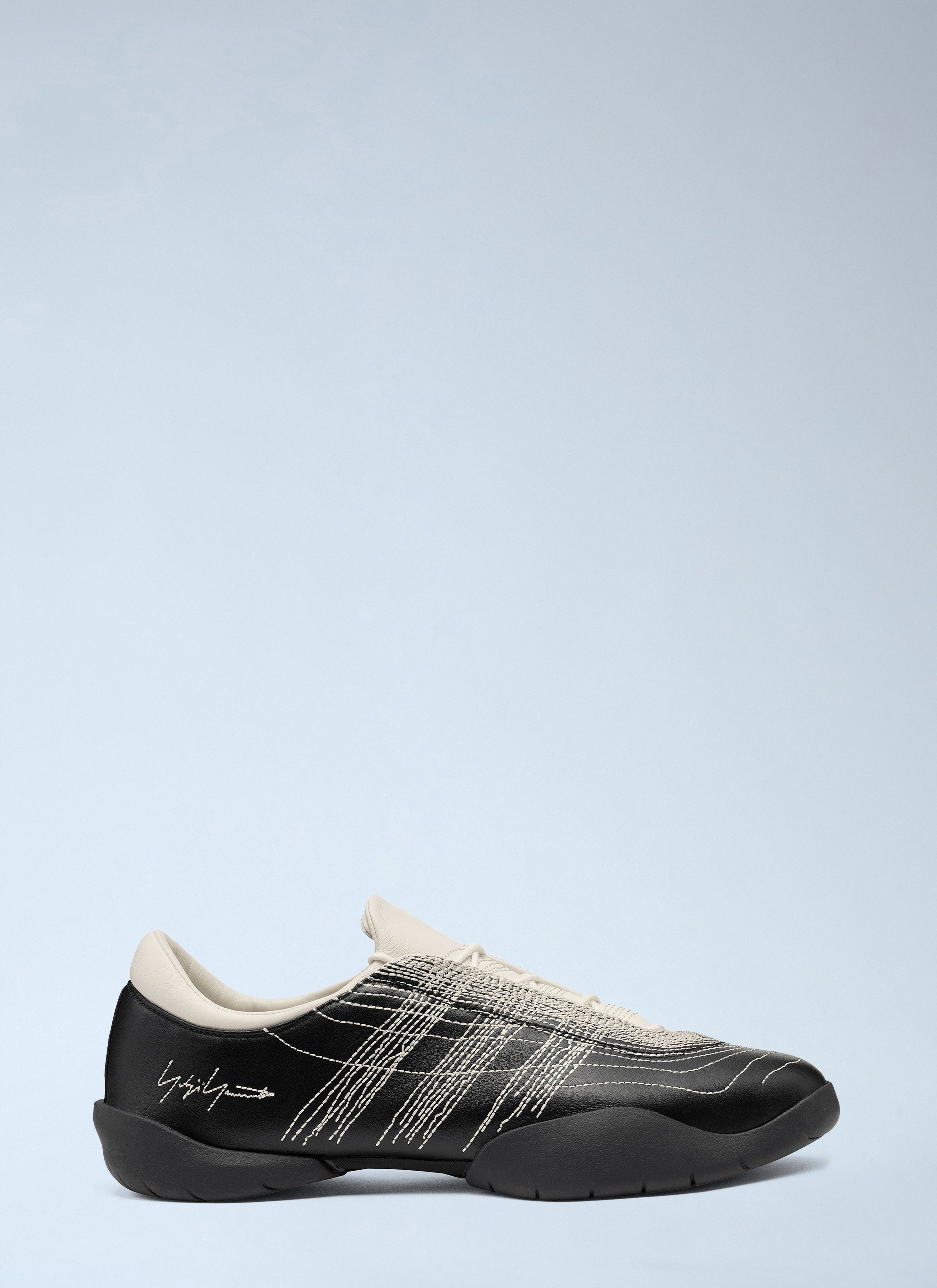 Regu embroidery sneakers