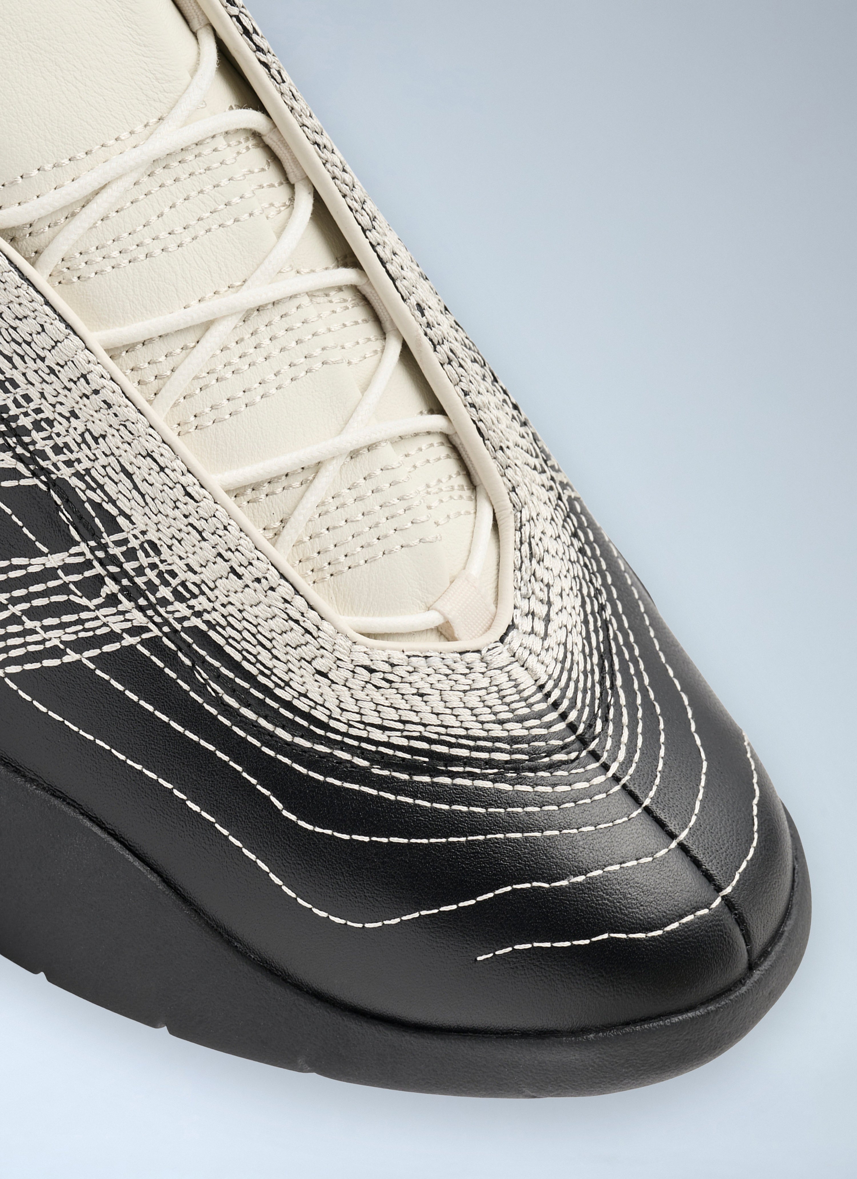 Regu embroidery sneakers