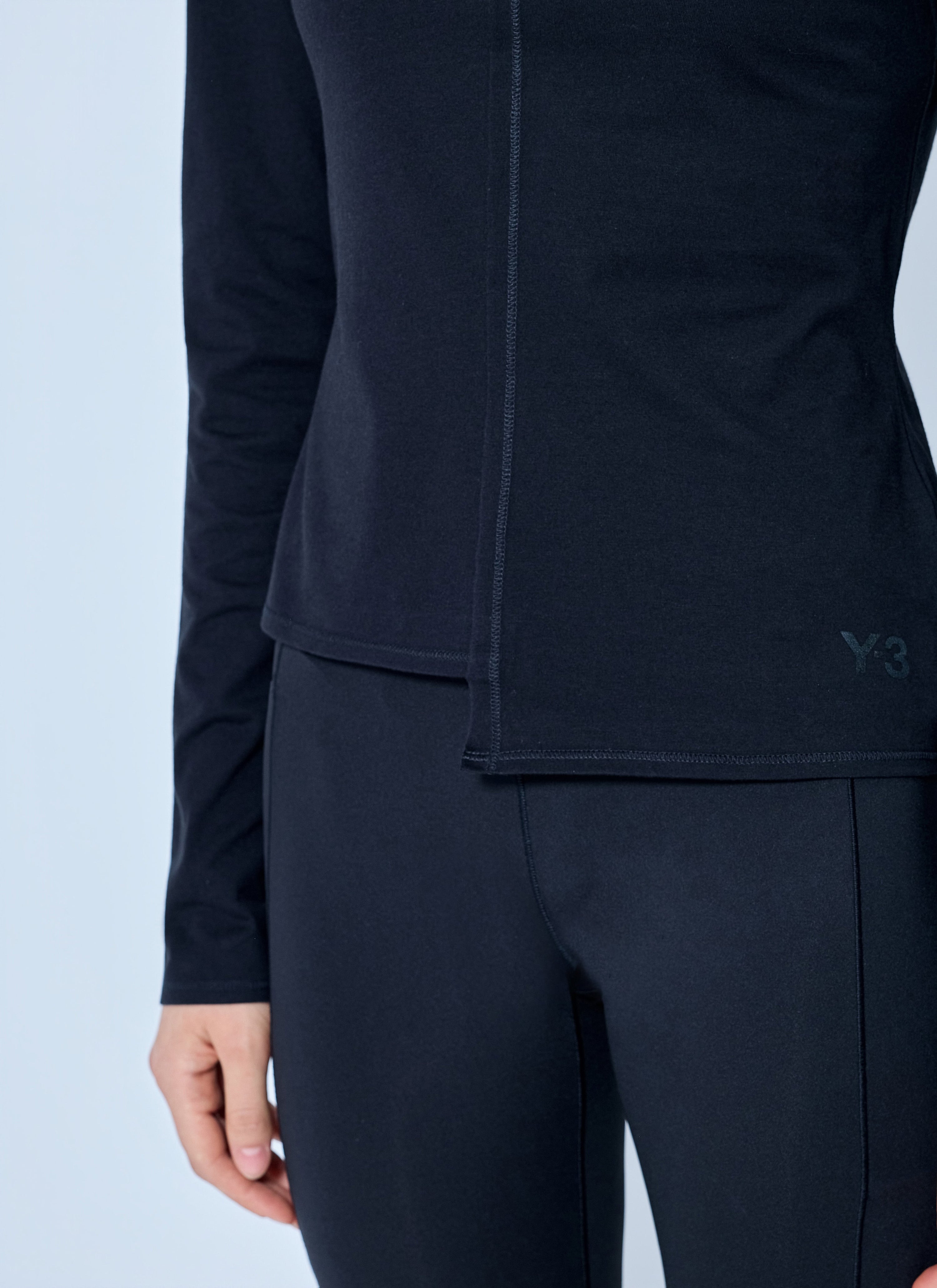 Long sleeve crewneck top