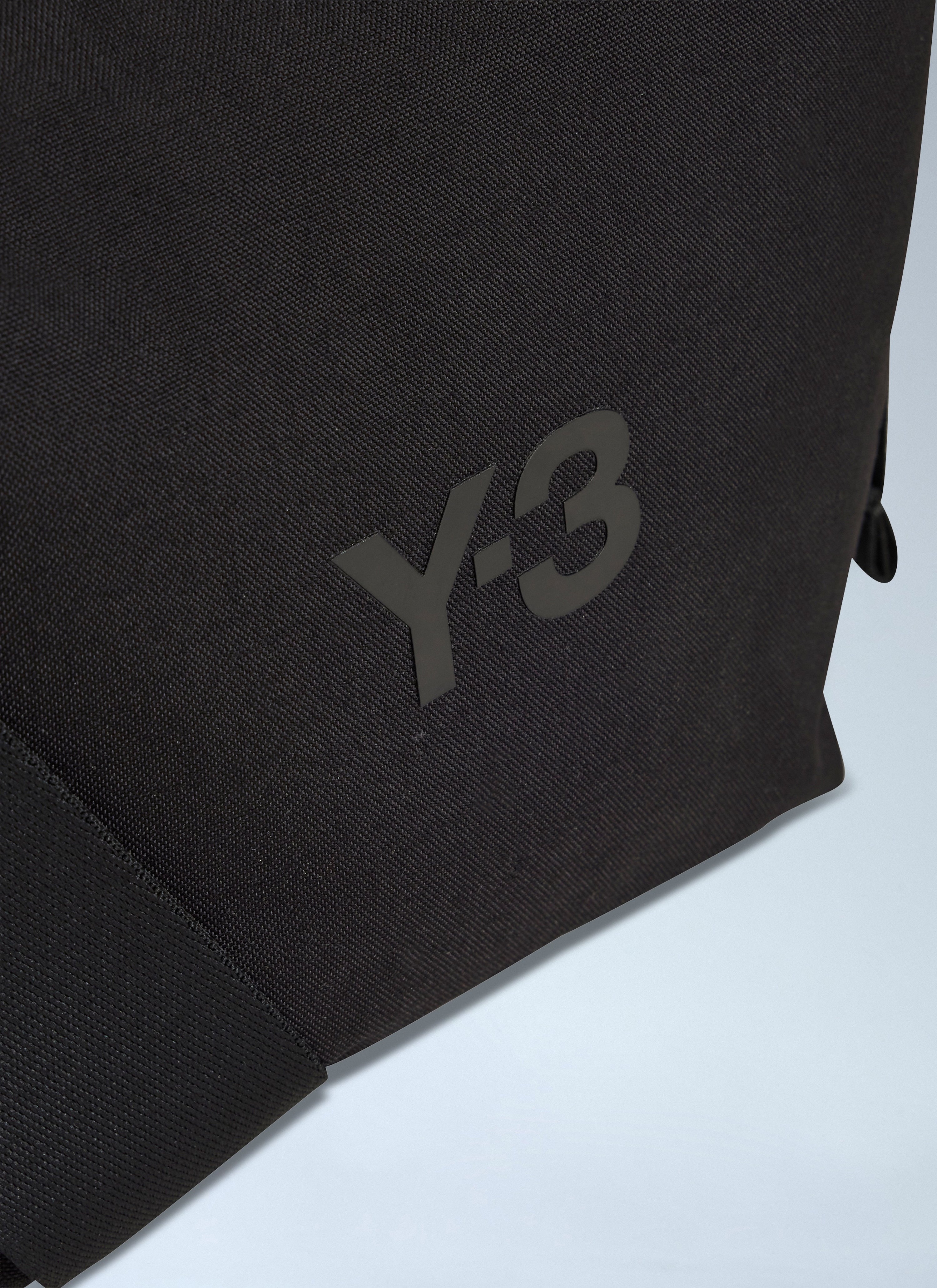 Small logo motif crossbody bag