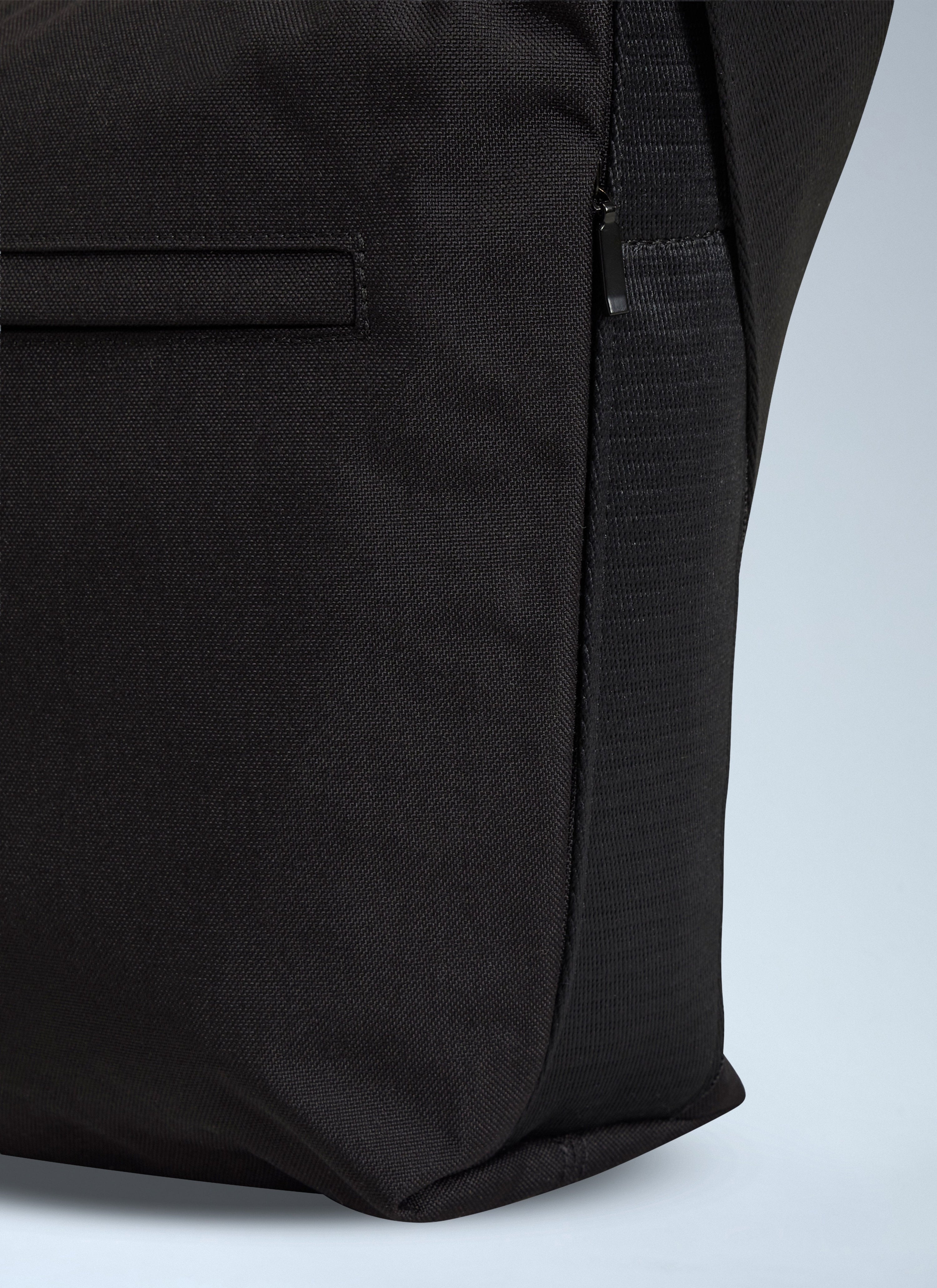Small logo motif crossbody bag